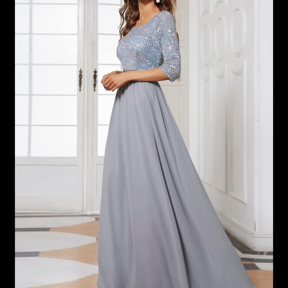 Elegant Round Neckline Sequins Floor Length Evening Dress - Picture 2 of 11